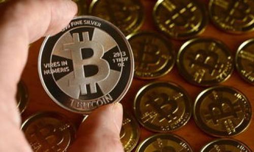 区块链技术在食品行业的应用逐渐受到关注，企业和消费者都开始意识到它的潜力。在这个快速发展的领域，区块链不仅可以提高食品供应链的透明度，还能增强消费者的信任度。本文将深入探讨区块链食品产品的种类、优势以及实际应用案例。

区块链食品产品的革命：从农田到餐桌

想象一下，区块链就像是一条高科技的“透明丝带”，将人们的餐桌和食品的来源紧紧相连。我们的饮食不仅仅是味觉的享受，更是信任的传递。这种技术的应用在确保我们的食品安全和质量方面，正逐渐改变着传统食品供应链的游戏规则。

区块链赋能的食品产品种类

那么，具体有哪些食品产品正在应用区块链技术呢？以下是一些主要的应用领域：

ul
    listrong有机食品/strong/li
    通过区块链技术，消费者可以追溯有机食品的每一个环节，从种子到收割，再到运输和销售。每一笔交易都记录在链上，确保产品的真实性。

    listrong海鲜/strong/li
    许多海鲜产品因滥捕或不当处理而存在安全隐患。使用区块链技术，海鲜的捕捞地点、日期和处理过程都能被追踪，消费者在购买时能够清楚知道这些信息，安心享用。

    listrong肉类产品/strong/li
    区块链技术可以帮助确保肉类的来源和处理过程的透明性。比如，消费者可以确认他们的牛肉来自哪一个农场，是否经过了检疫及其它安全措施。

    listrong乳制品/strong/li
    奶制品如牛奶、奶酪等，通常需要经过多道处理。在这一过程中，区块链可以记录每一个环节，确保产品新鲜、安全且符合国家标准。

    listrong饮料/strong/li
    从水果的种植到榨汁再到装瓶，区块链能够全程记录，帮助消费者了解每一瓶饮料的来源，以及其生产过程中的环境影响。
/ul

区块链给食品行业带来的优势

虽然区块链技术在食品行业的应用还处于起步阶段，但它带来的优势可以说是颠覆性的：

ul
    listrong透明度/strong/li
    消费者希望了解他们所吃的食物的来源背景，而区块链可以提供完整的追踪记录。谁还没点小烦恼呢？比如，想知道在餐厅里吃的鱼是怎么来的，是否真的是你点的那种？区块链让这一切都变得无比简单。

    listrong质量控制/strong/li
    在一条供应链中，任何一个环节的失误都可能导致整条链的崩溃。区块链能够记录每一个环节的状态，确保所有食品在运输和储存过程中都符合标准。

    listrong消费者信任/strong/li
    由于透明的追溯机制，消费者在选择食品产品时会更有信心。信任是商业成功的基石，尤其是在食品行业，消费者更倾向于信任那些可以提供来源证明的品牌。

    listrong减少仿冒和欺诈/strong/li
    区块链的不可篡改特性使得伪造食品的难度大大增加，消费者可以通过专属的追溯二维码了解真正的产品信息，从而有效避免购买到伪劣商品。
/ul

实际应用案例

区块链技术在食品行业的应用案例不断增加，下面列举几个典型的实例：

ul
    listrong沃尔玛与IBM的“食物追溯”项目/strong/li
    沃尔玛与IBM合作，通过区块链来追溯食品的来源，尤其是生菜和猪肉等高风险食品。通过这一技术，沃尔玛能够在几秒钟内找到食品的完整追踪记录，迅速应对潜在的食品安全问题。

    listrong雀巢的区块链项目/strong/li
    雀巢采用区块链技术来跟踪其咖啡豆的来源，消费者可以通过扫描二维码获得关于咖啡来源的详细信息。这种透明度大幅提升了消费者的购买体验和品牌忠诚度。

    listrong吉普赛食品公司的应用/strong/li
    这个初创公司利用区块链来追踪其有机食品的供应链，通过数字化方式向消费者展示其产品的真实性和新鲜度，真正做到从农场到餐桌的无缝连接。
/ul

区块链技术在食品产品中面临的挑战

尽管区块链在食品行业展现出巨大的潜力，但其推广应用仍面临许多挑战：

ul
    listrong技术成本/strong/li
    实施区块链技术需要一定的技术基础和投资，对于中小型企业而言，初始的成本和后期的维护费用都可能会成为障碍。

    listrong行业标准缺失/strong/li
    目前，食品行业缺乏统一的区块链标准，各个企业在应用区块链技术时可能采用不同的协议，使得数据的互操作性成为问题。

    listrong参与者意识不足/strong/li
    对于很多传统的食品生产和销售企业，区块链的认知和理解尚且不足，他们需要时间去学习和适应这一新技术。
/ul

未来展望：区块链食品产品的潜力

无论是大的跨国企业，还是小型的本地食品商，区块链技术都有着广阔的应用前景。随着消费者对于食品安全和质量的关注不断恶化，采用区块链技术的企业将会是未来的行业领跑者。

想象一下，未来在商店里买到一瓶橄榄油，只需扫描一下标签，竟然能看到这瓶油的来源、生产过程、甚至是每一位参与者的信息。消费者将会在享受美食的过程中，更加感受到科技带来的便捷与安全。

综上所述，区块链技术在食品领域的应用正处于蓬勃发展之中。它不仅能提升食品安全，还能增加消费者的信任度。随着更多企业的加入和技术的不断成熟，相信未来的食品市场将迎来一场前所未有的透明与安全的革命。

谁说吃东西只是填饱肚子？在区块链的帮助下，我们不仅享受美味，还能体会科技所带来的温暖与安心。

br /

区块链, 食品安全, 供应链, 透明性/guanjianci